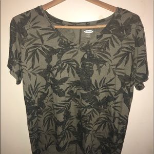 Green leaves shirt
